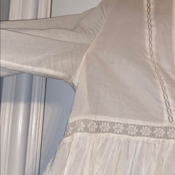 Sunday best blouse - Picture 2 of 3